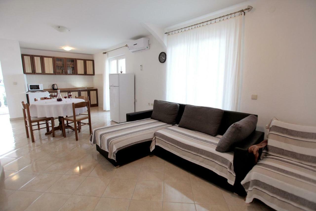 Apartments Maja - Sea View 特罗吉尔 外观 照片
